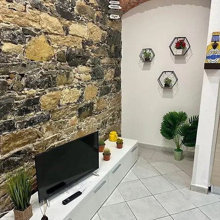 Revel Station To Cinque Terre Apartament